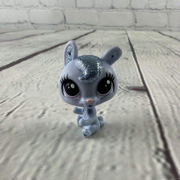 LPS Littlest Pet Shop Blue Sparkle Bunny With Purple‎ Dot Eyes Hasbro - Picture 1 of 6